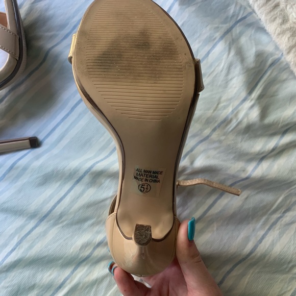 Nude pumps - Picture 2 of 3